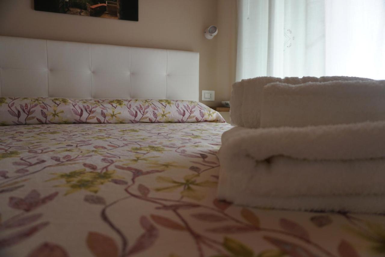 B&B Ondes Camerota Buitenkant foto